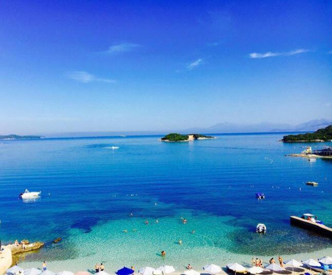 Vila Ademi Εξαμίλιο Εξωτερικό φωτογραφία