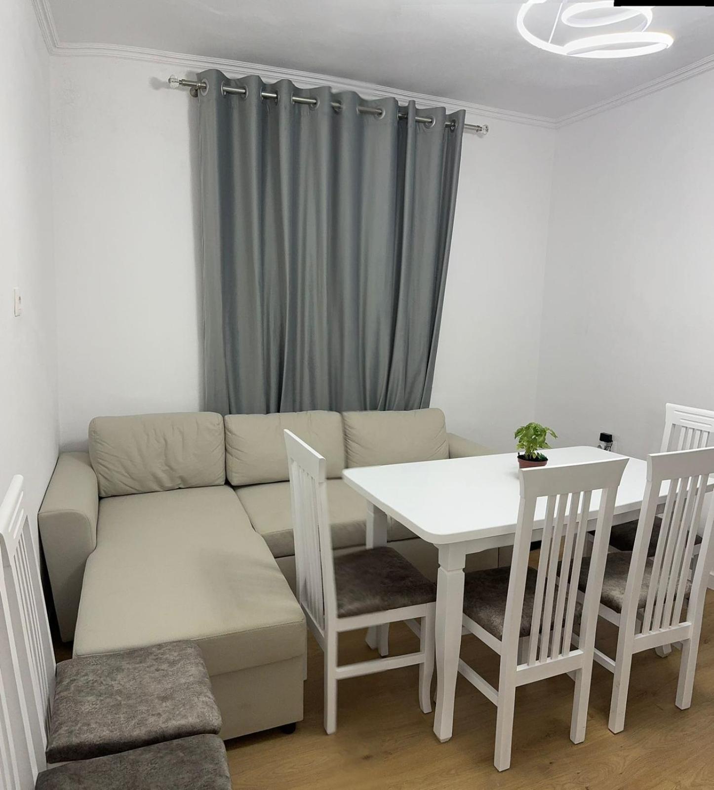 Vila Ademi Εξαμίλιο Εξωτερικό φωτογραφία