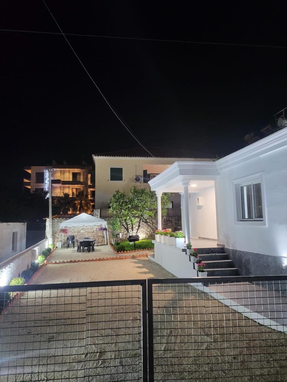 Vila Ademi Εξαμίλιο Εξωτερικό φωτογραφία