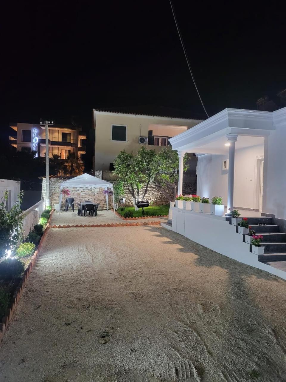 Vila Ademi Εξαμίλιο Εξωτερικό φωτογραφία