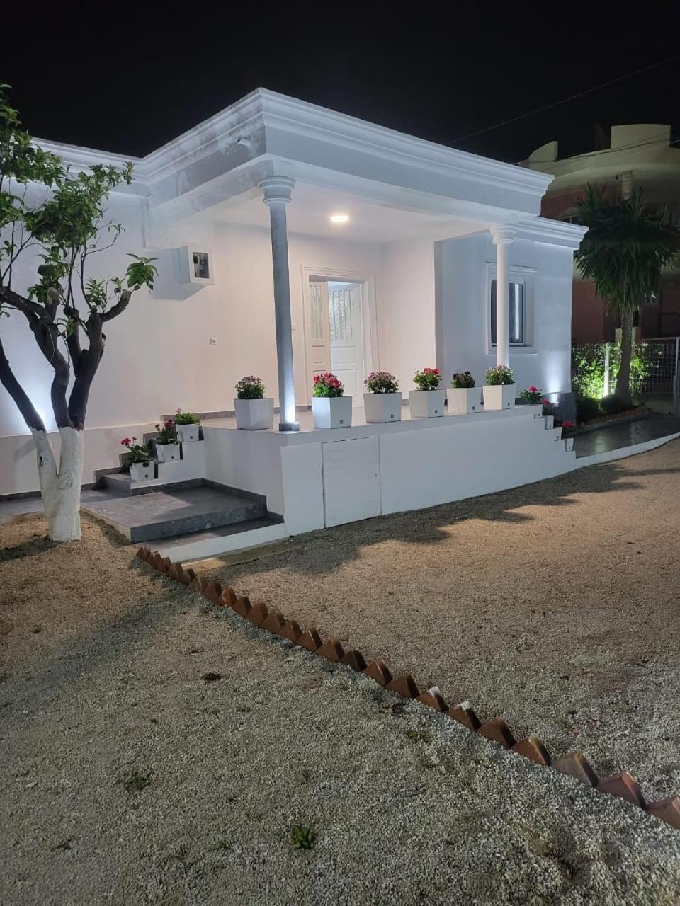 Vila Ademi Εξαμίλιο Εξωτερικό φωτογραφία