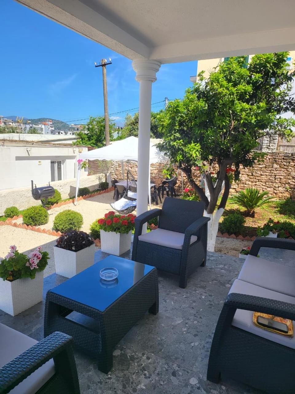 Vila Ademi Εξαμίλιο Εξωτερικό φωτογραφία