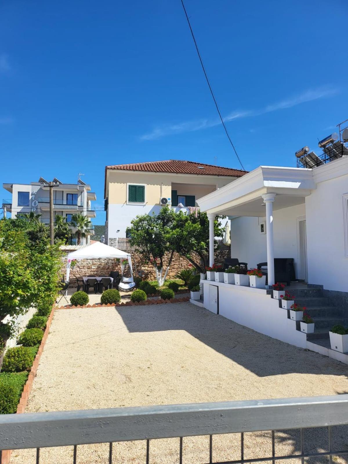 Vila Ademi Εξαμίλιο Εξωτερικό φωτογραφία