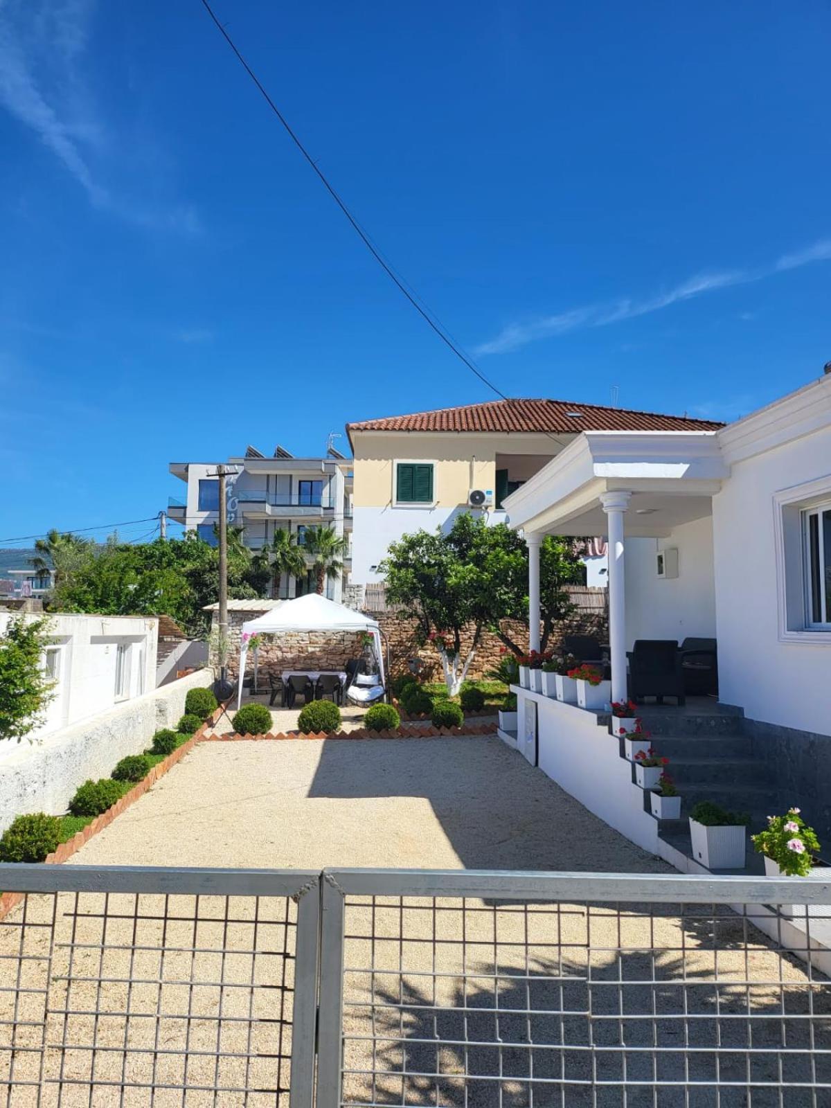 Vila Ademi Εξαμίλιο Εξωτερικό φωτογραφία