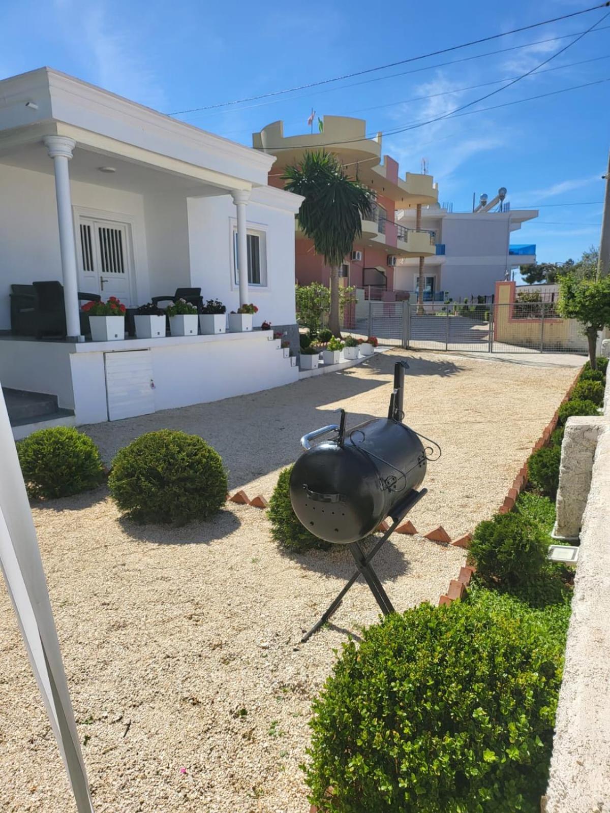 Vila Ademi Εξαμίλιο Εξωτερικό φωτογραφία